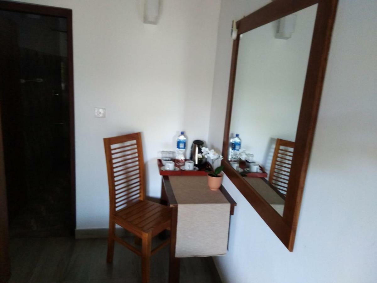 Lija Residence Negombo Eksteriør bilde